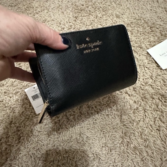 Kate Spade black Staci Wallet - Picture 4 of 9